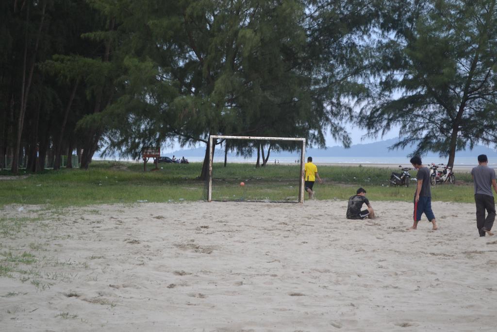 De Rhu Beach Resort Kuantan Kültér fotó