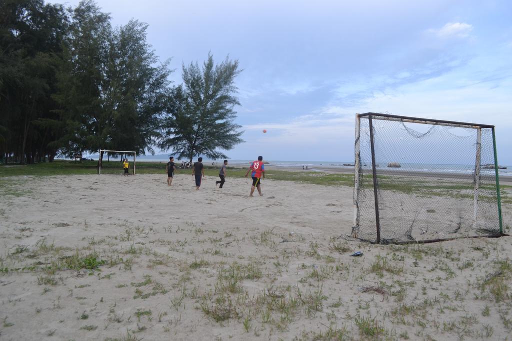 De Rhu Beach Resort Kuantan Kültér fotó