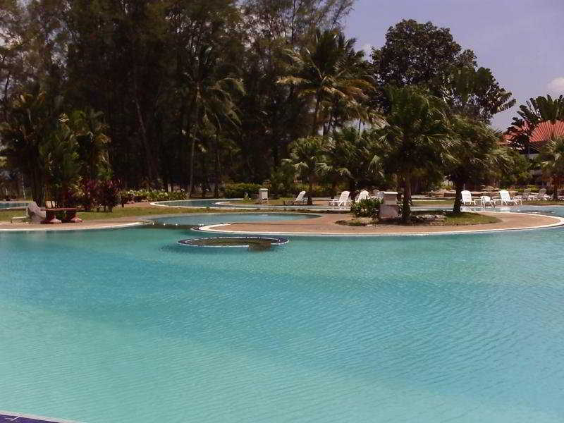 De Rhu Beach Resort Kuantan Kültér fotó