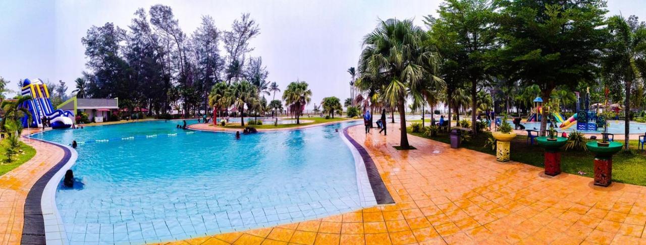 De Rhu Beach Resort Kuantan Kültér fotó